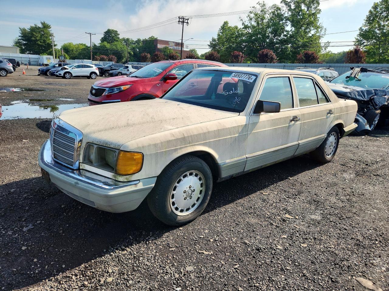 1984 Mercedes-Benz 300 SD, VIN WDBCB20A1EA035965 — Minor dents and scratches