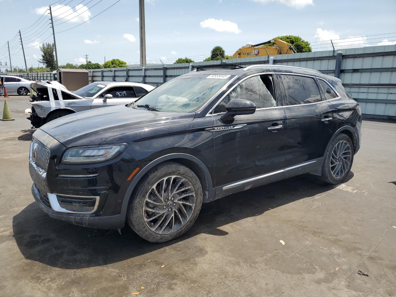 2020 Lincoln Nautilus Reserve, VIN 2LMPJ6K9XLBL01842 — Vandalism