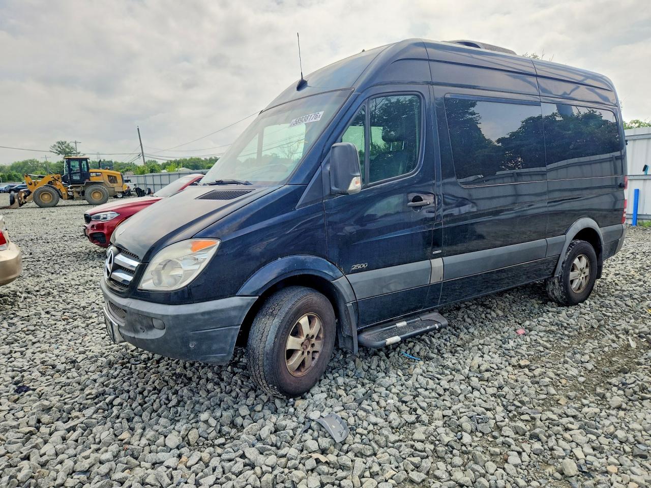 2010 Mercedes-Benz Sprinter Passenger, VIN WDZPE7CCXA5478817 — Minor dents and scratches