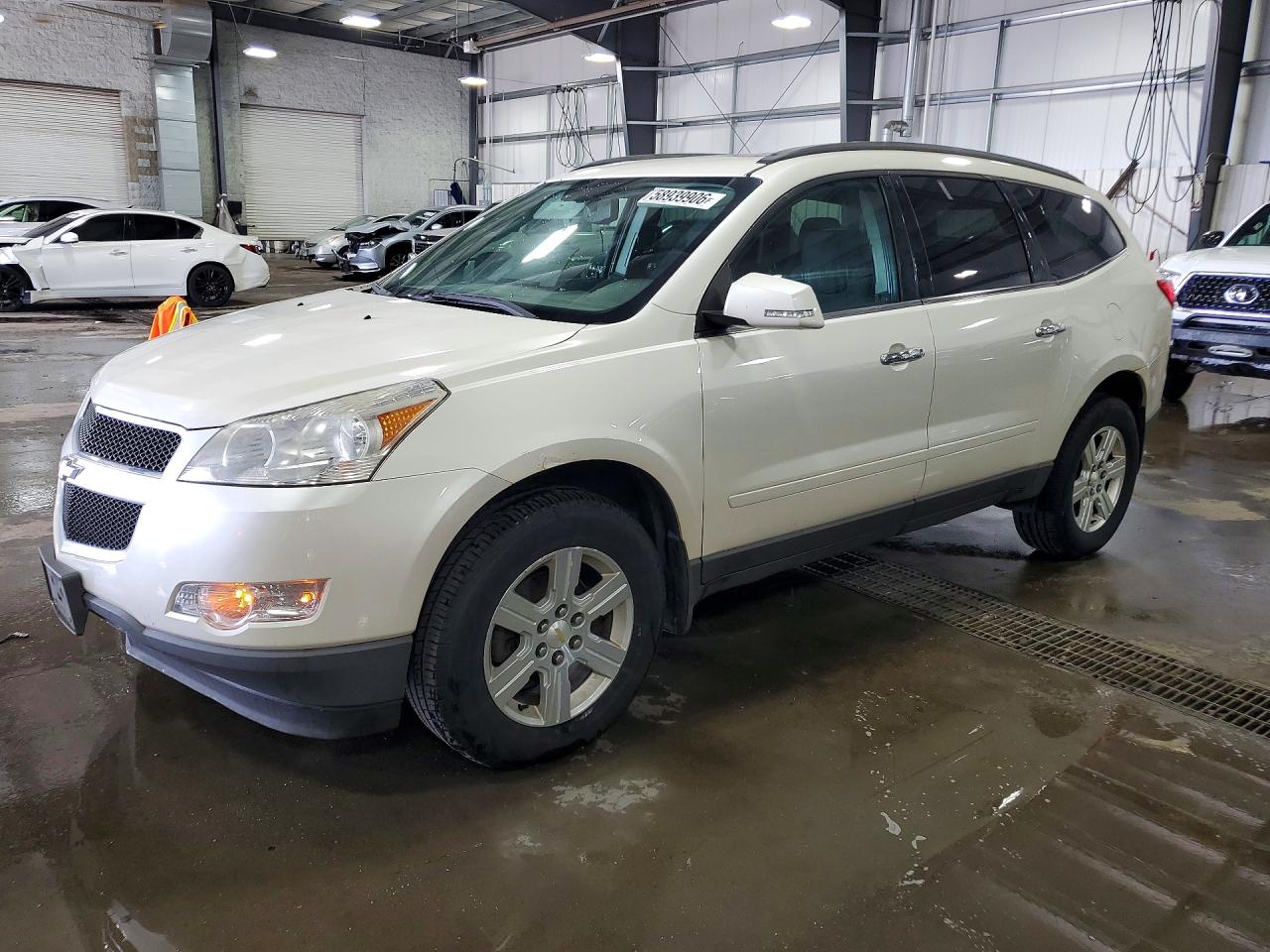 2011 Chevrolet Traverse 1LT, VIN 1GNKVGED5BJ181650 — Engine fire