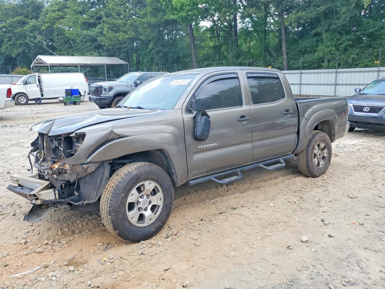 2010 Toyota Tacoma PreRunner, VIN 3TMJU4GN3AM103428 — Перед