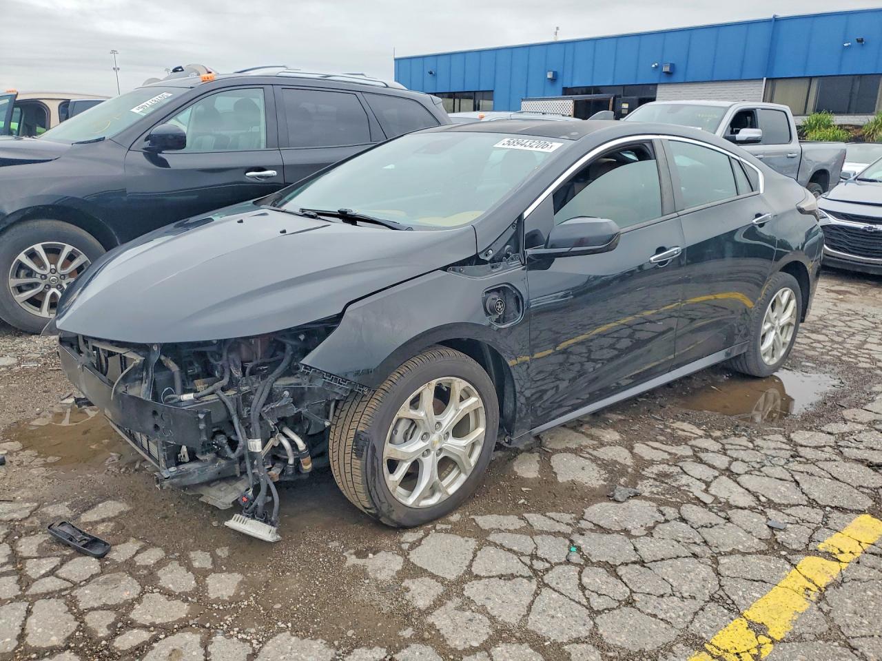 2017 Chevrolet Volt Premier, VIN 1G1RB6S56HU172902 — Front end