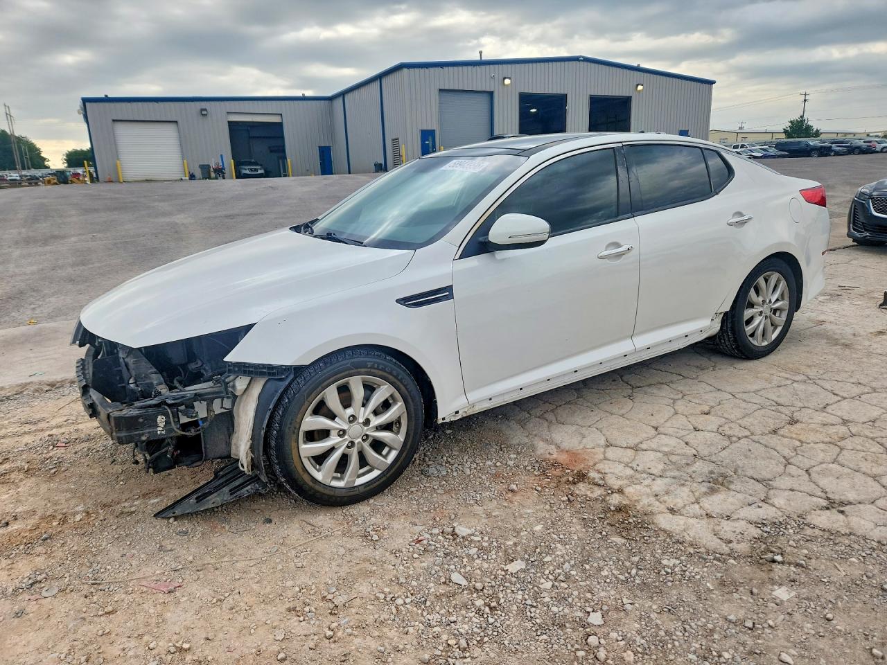 2015 Kia Optima EX, VIN 5XXGN4A74FG438840 — Front end
