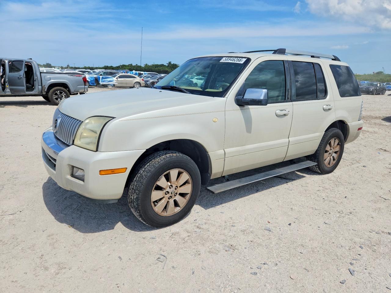 2006 Mercury Mountaineer Premier, VIN 4M2EU38866ZJ03007 — Front end