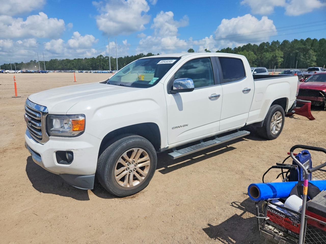 2015 GMC Canyon 2WD SLT, VIN 1GTG5CE3XF1178599 — Front end