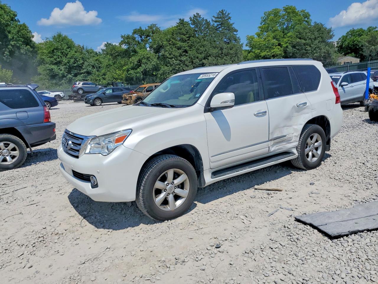 2013 Lexus GX 460, VIN JTJBM7FX3D5052173 — Side