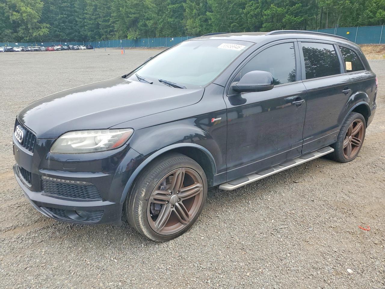 2014 Audi Q7 S line Prestige, VIN WA1DGAFE9ED015502 — Side