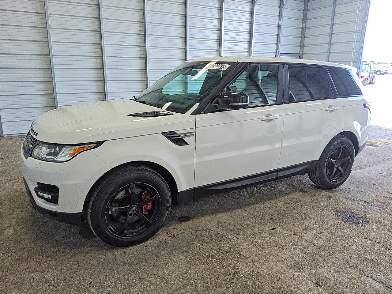 2015 Land Rover Range Rover Sport HSE, VIN SALWG2VF2FA530626 — Minor dents and scratches
