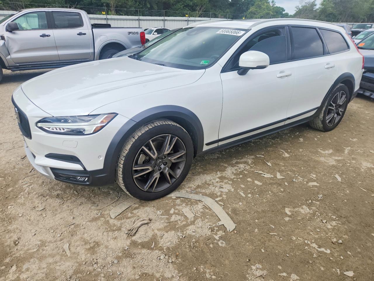 2017 Volvo V90, VIN YV4A22NL2H1008150 — Side