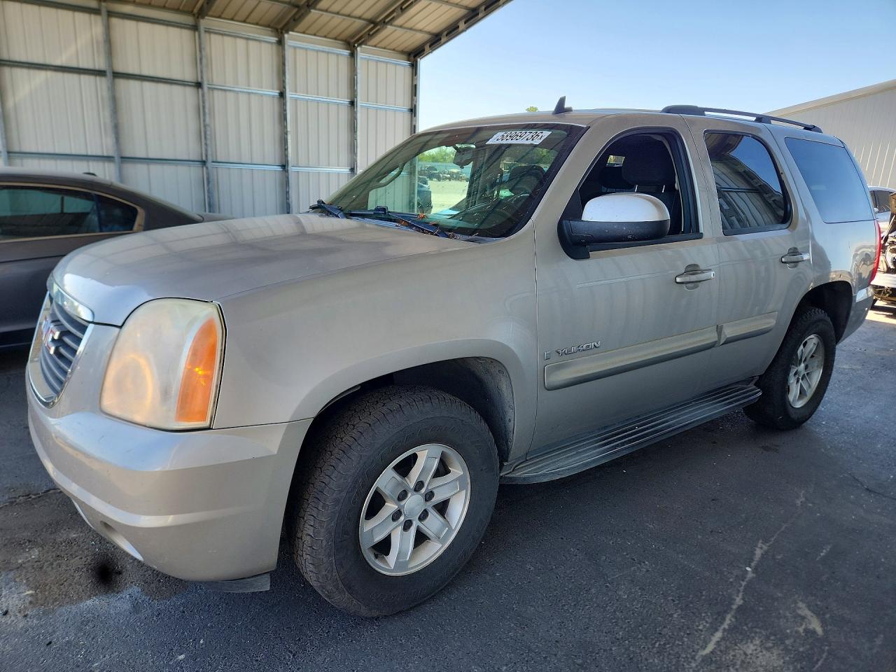 2009 GMC Yukon SLE 3SA, VIN 1GKFC23C59R206009 — Side