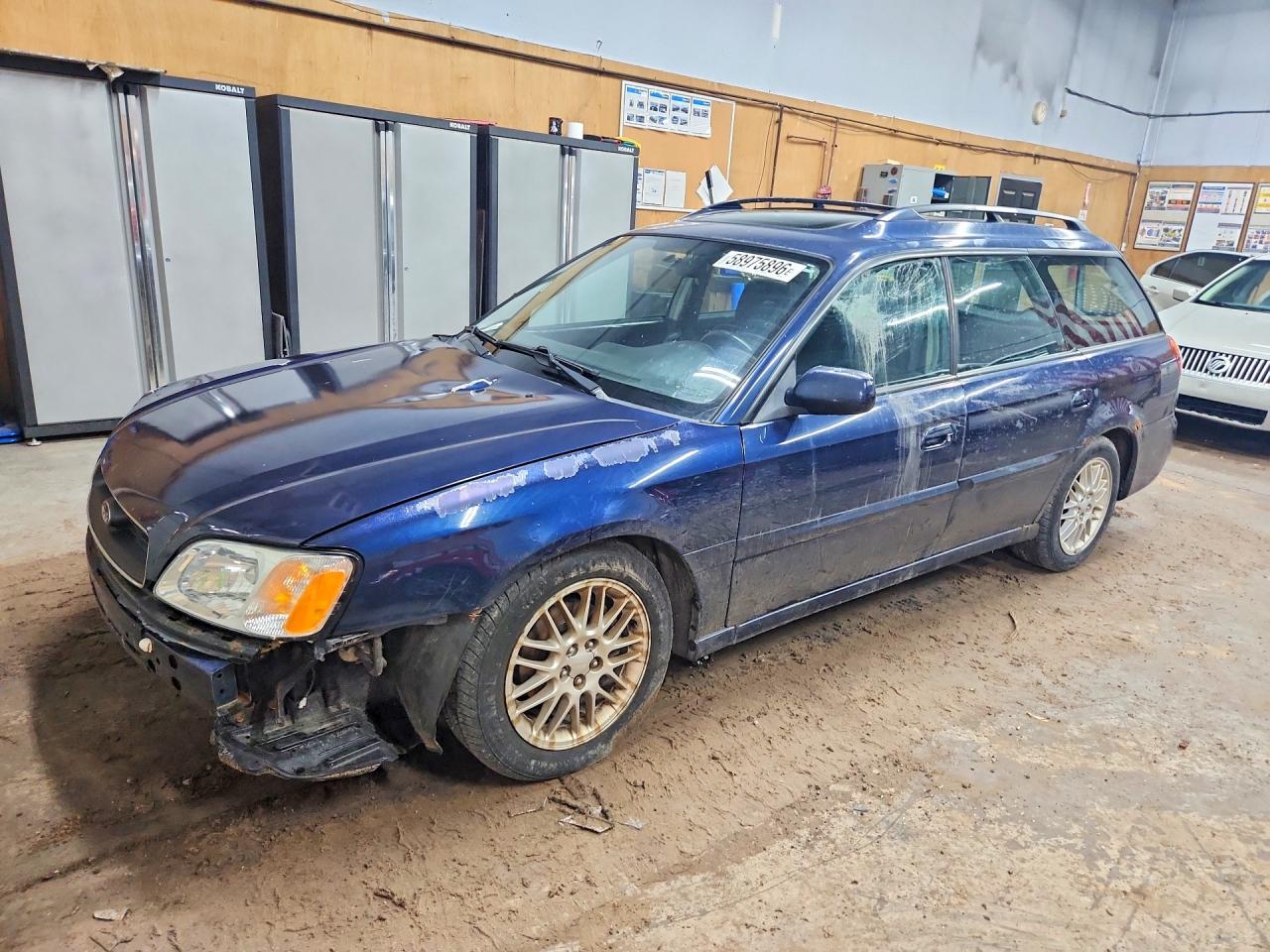 2004 Subaru Legacy L, VIN 4S3BH625647304721 — Перед