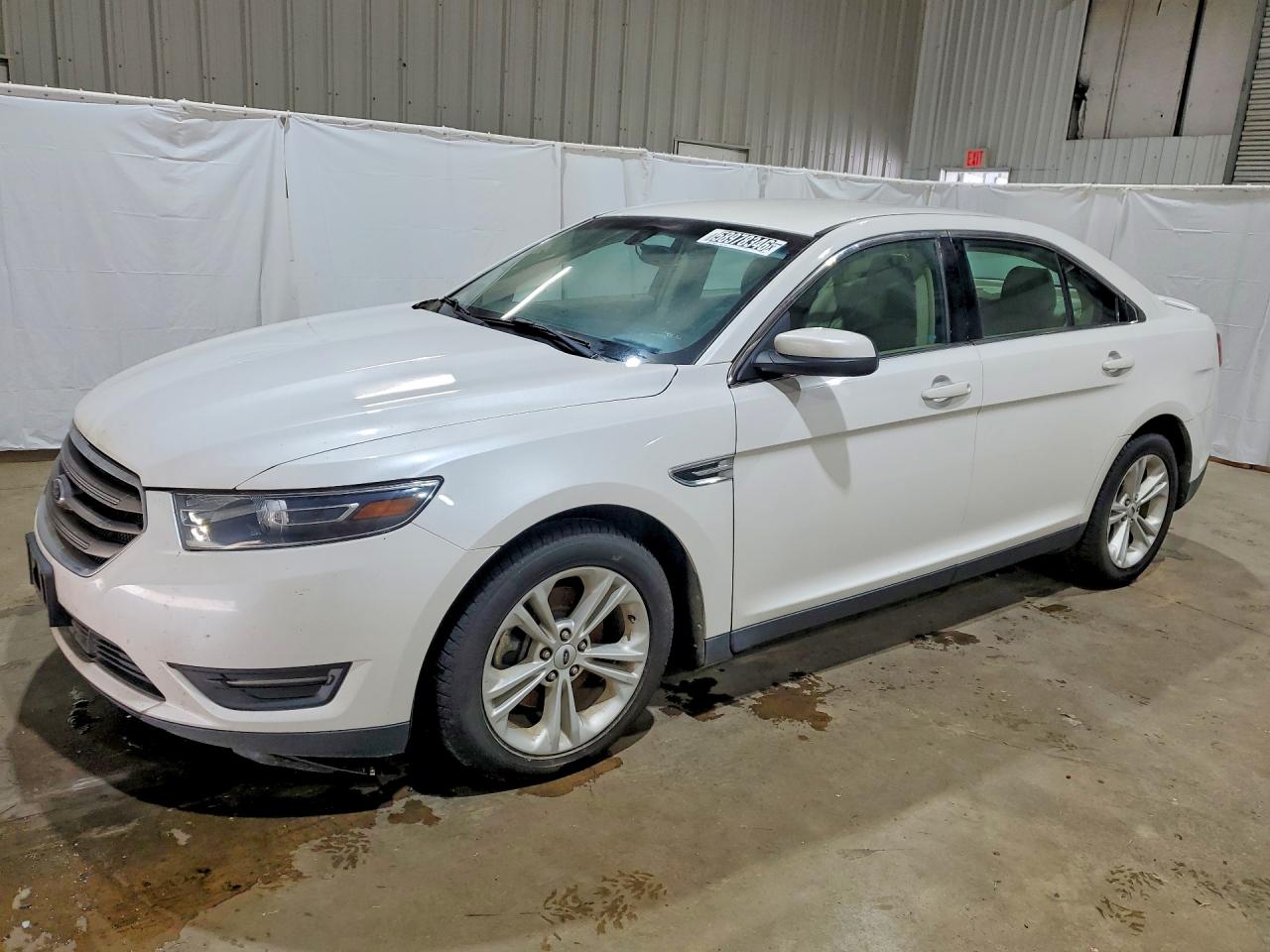 2015 Ford Taurus SEL, VIN 1FAHP2E89FG100533 — Механическое