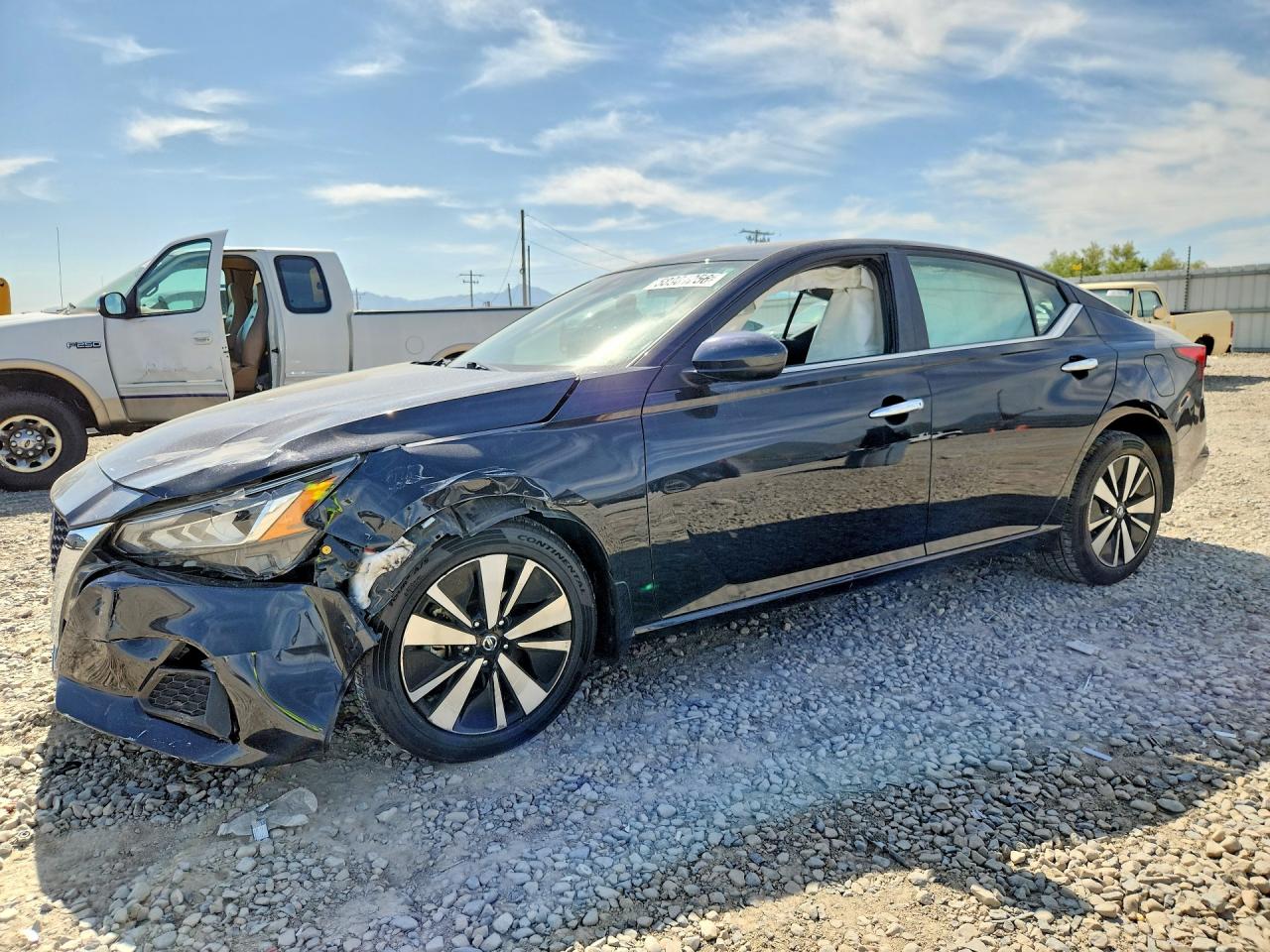 2022 Nissan Altima SV, VIN 1N4BL4DW8NN337456 — Front end
