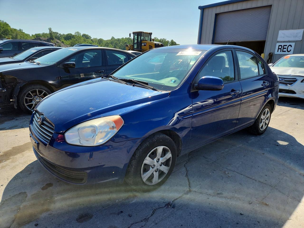 2010 Hyundai Accent GLS, VIN KMHCN4AC8AU406080 — Rear end