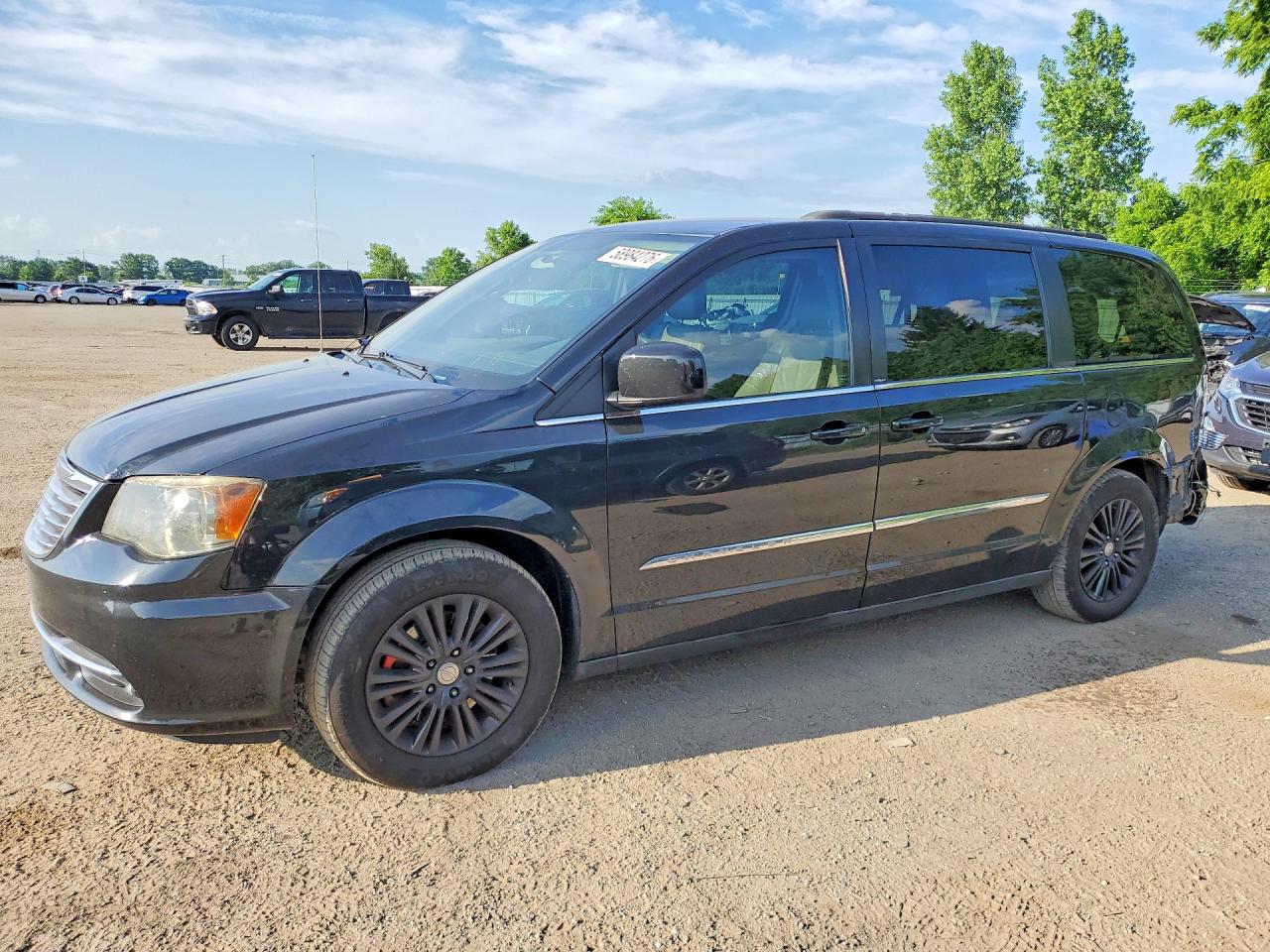 2013 Chrysler Town & Country Touring L, VIN 2C4RC1CG1DR707830 — Rear end