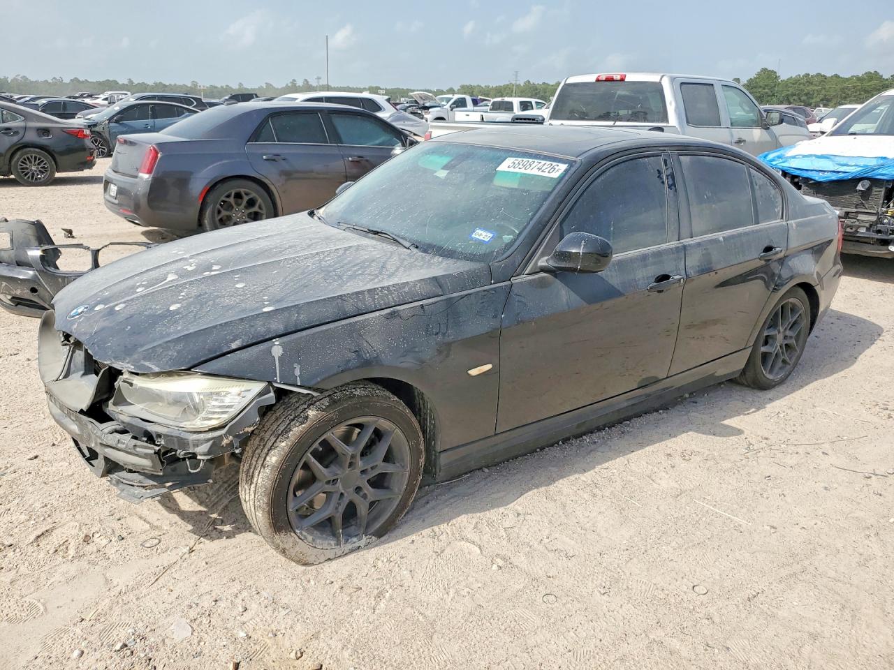 2011 BMW 3 Series 328i, VIN WBAPH7C58BE683043 — Front end