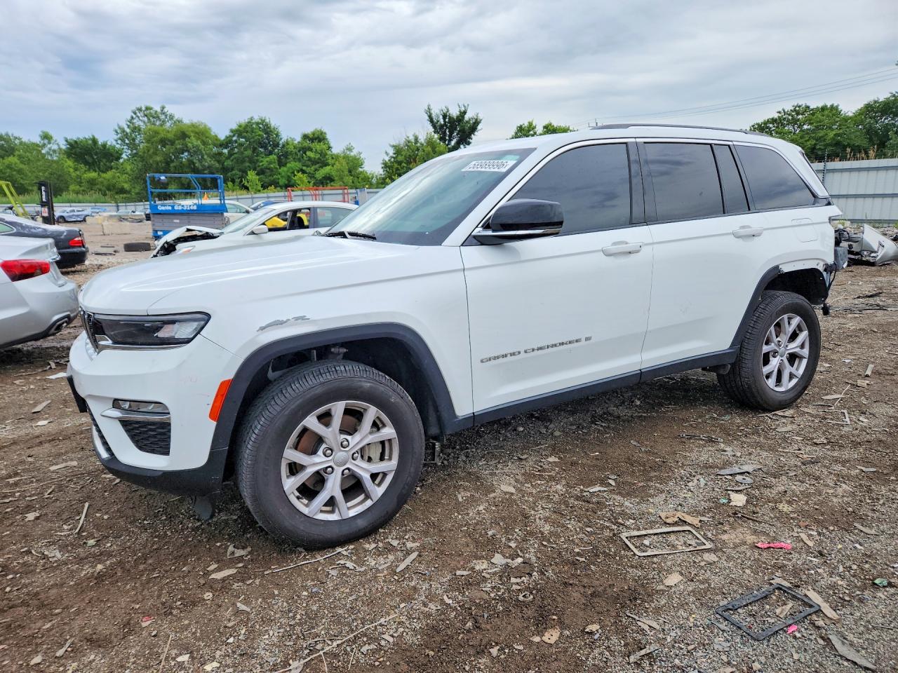 2022 Jeep Grand Cherokee Limited, VIN 1C4RJHBG9N8540825 — Rear end
