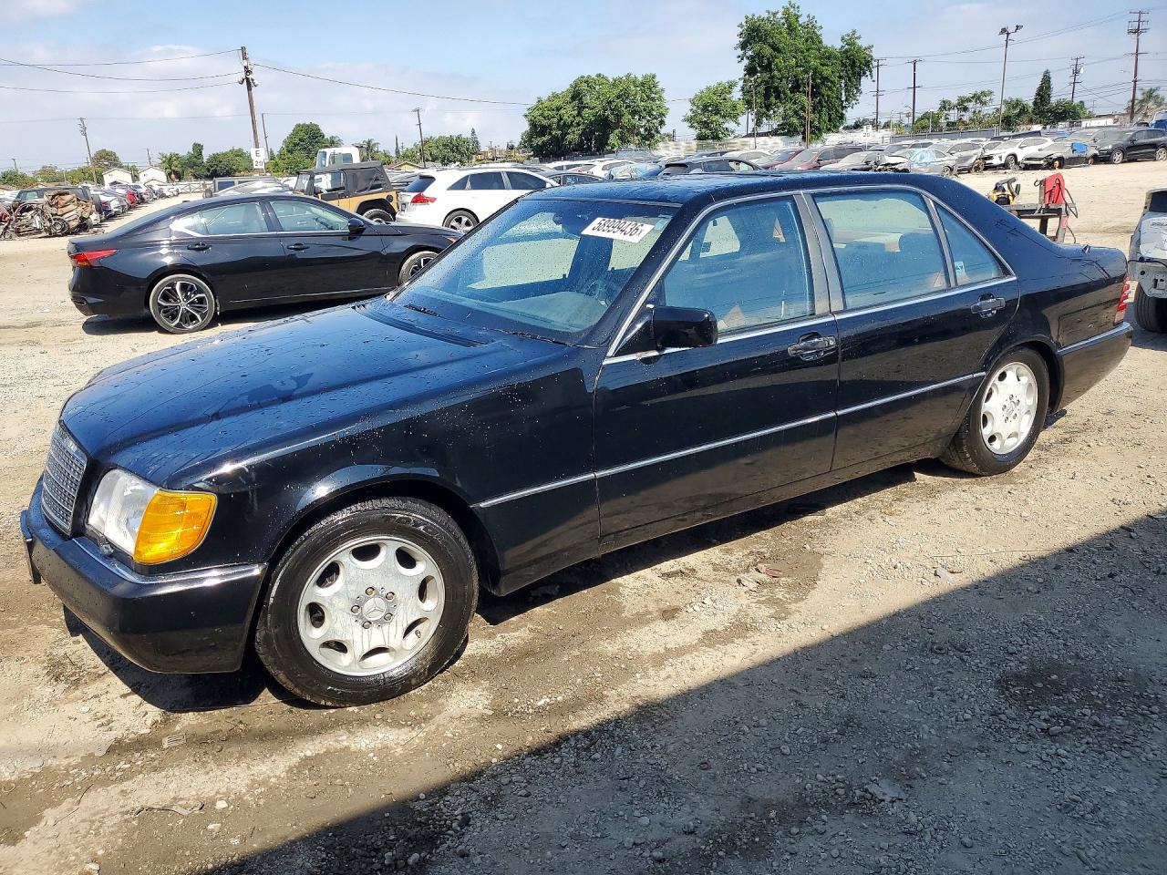 1992 Mercedes-Benz 500, VIN WDBGA51E3NA042178 — Normal wear