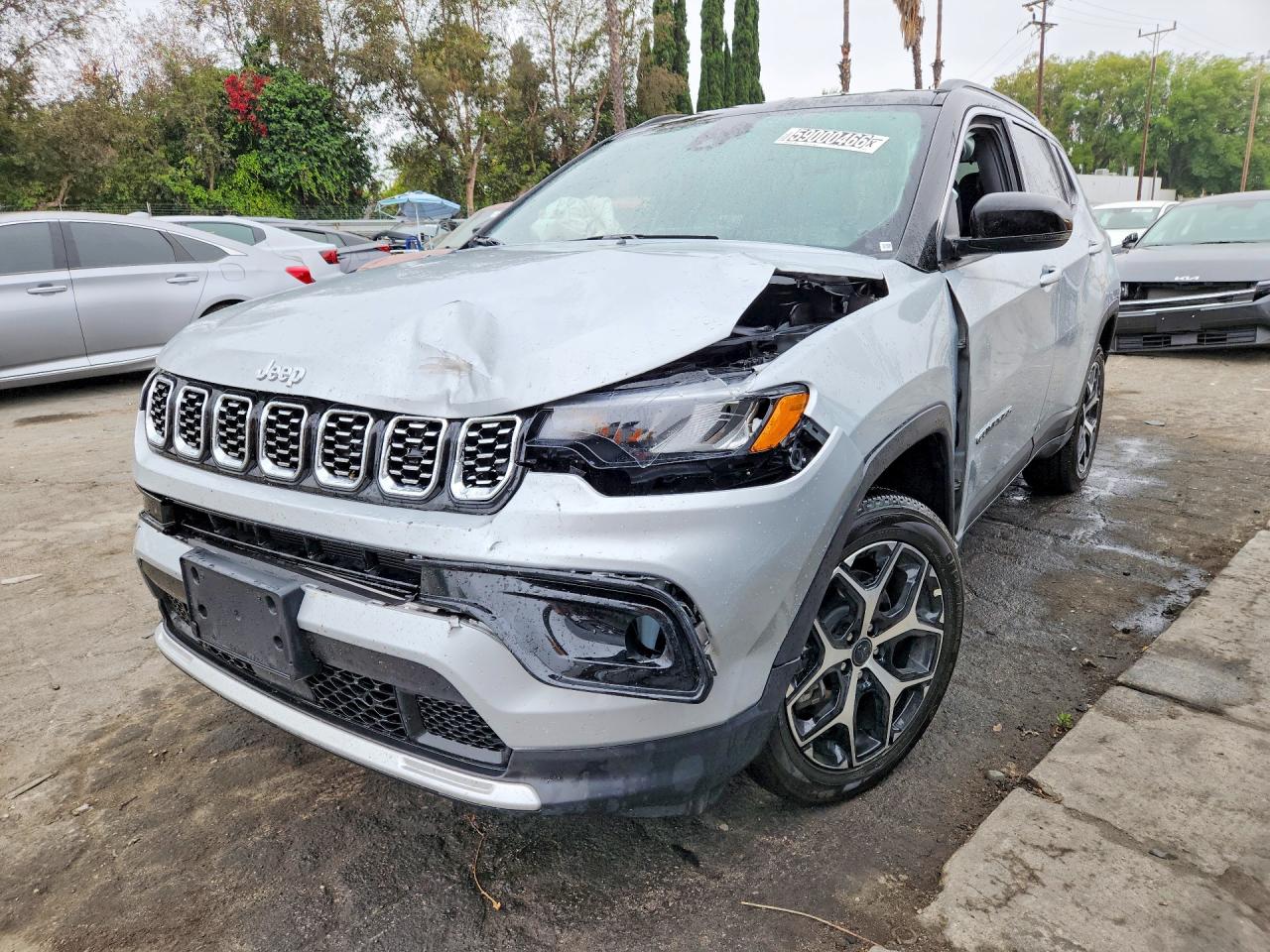 2025 Jeep Compass Limited, VIN 3C4NJDCN3ST621028 — Front end