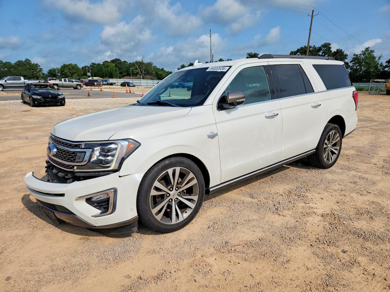 2020 Ford Expedition Max King Ranch, VIN 1FMJK1NT0LEA84881 — Front end