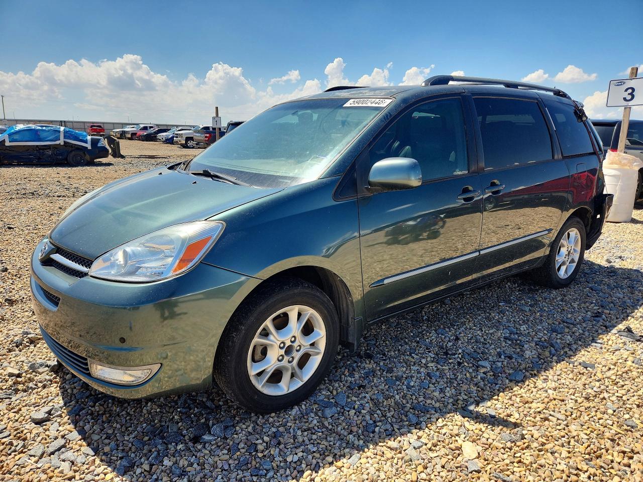 2004 Toyota Sienna XLE, VIN 5TDZA22C14S149298 — Rear end