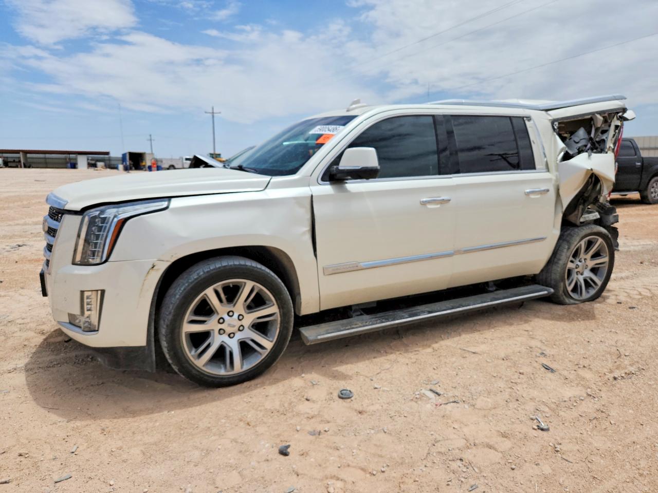 2015 Cadillac Escalade ESV Premium, VIN 1GYS4TKJ4FR706472 — Rear end