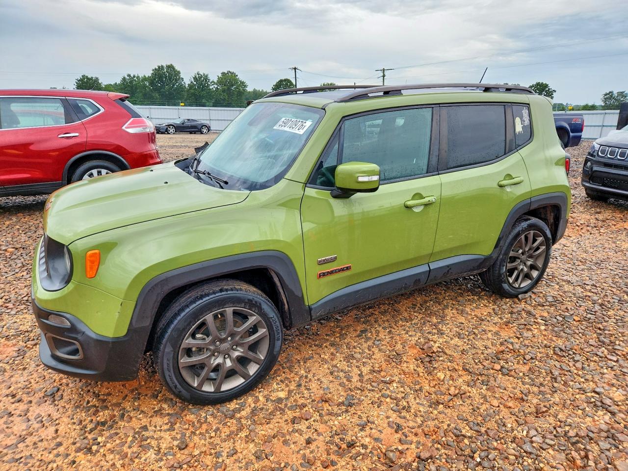 2016 Jeep Renegade Latitude, VIN ZACCJBBT6GPC66009 — Minor dents and scratches
