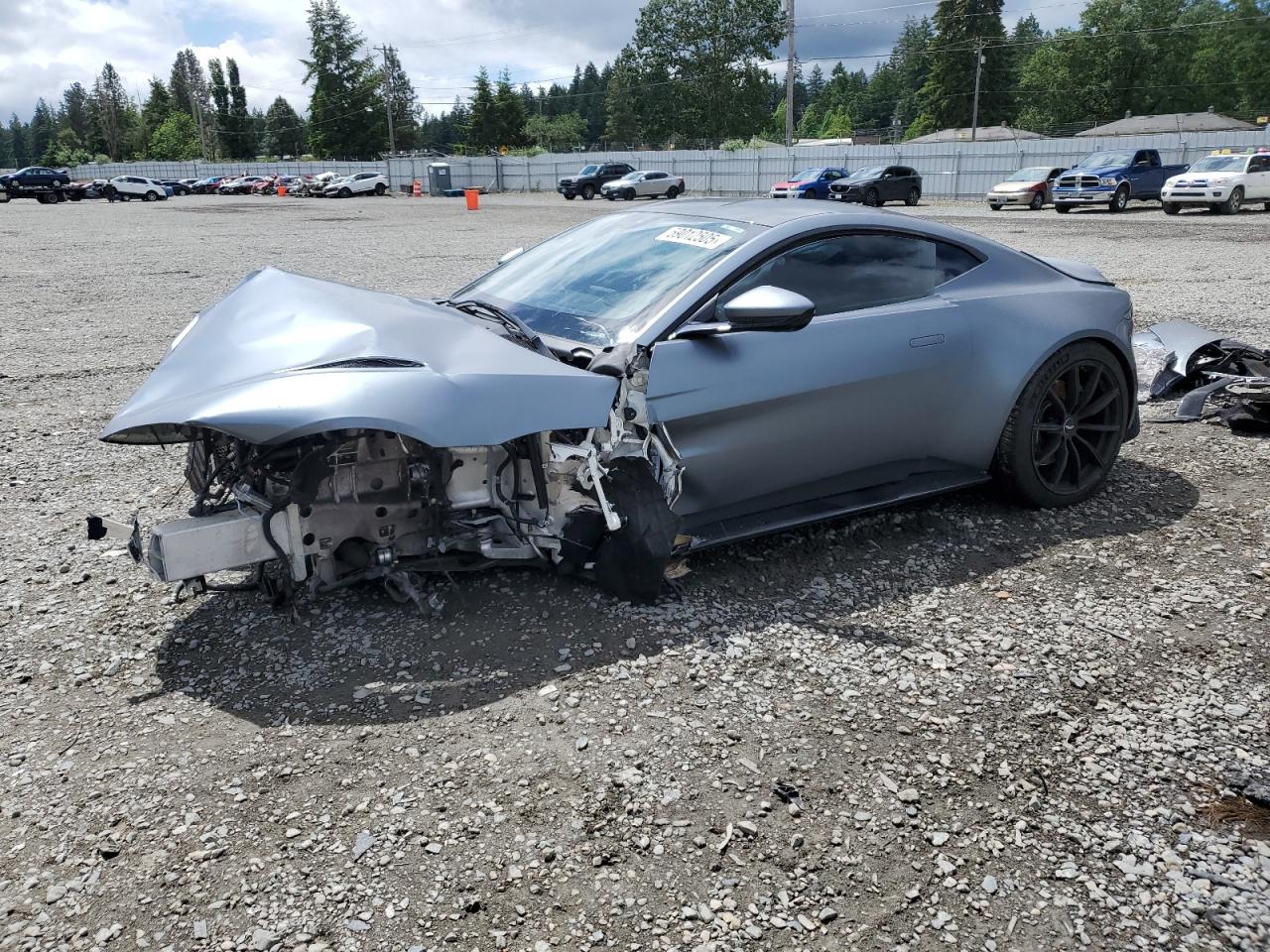 2020 Aston Martin Vantage, VIN SCFSMGAW1LGN03705 — Перед