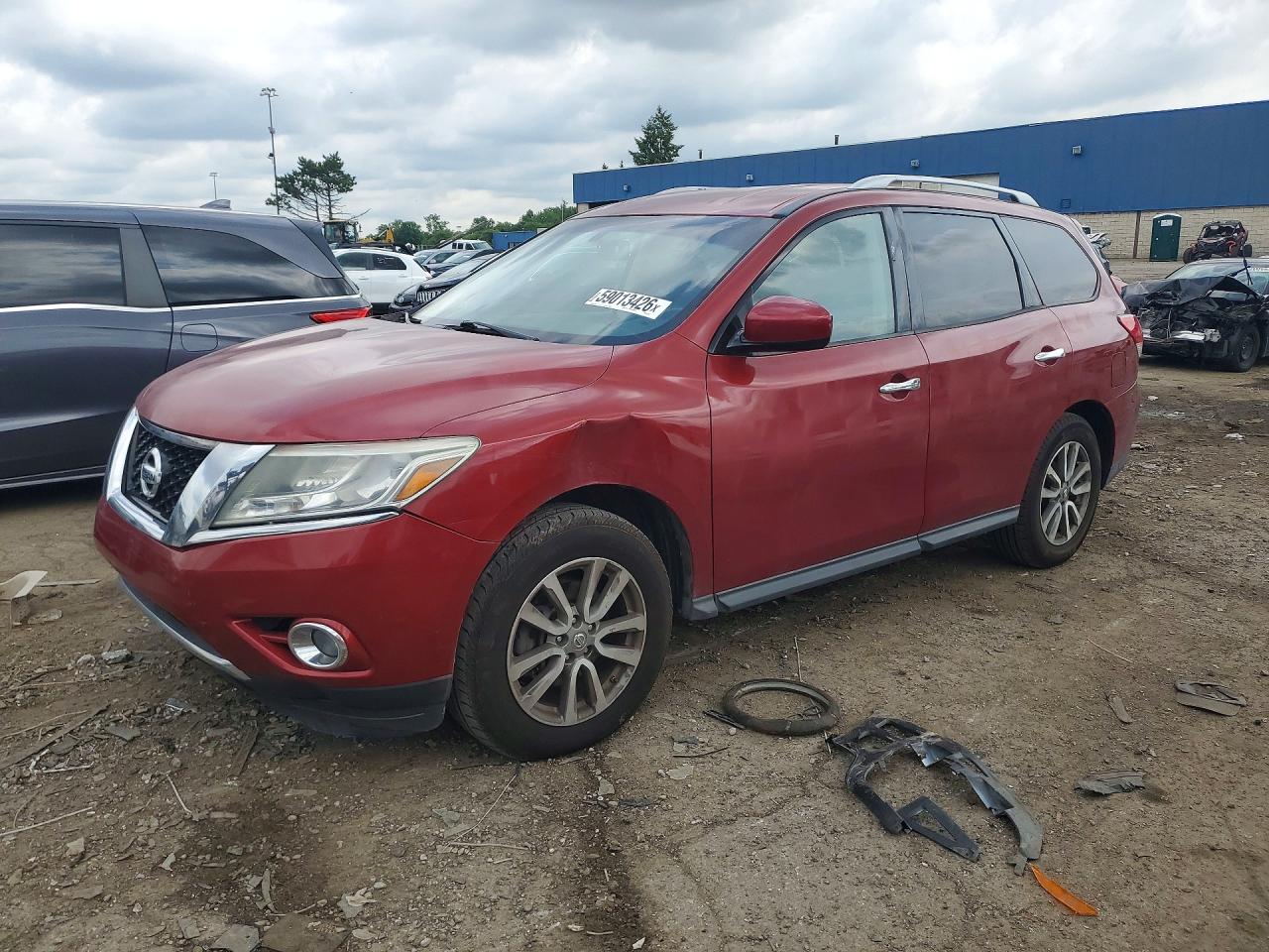 2015 Nissan Pathfinder SV, VIN 5N1AR2MN8FC656705 — Front end