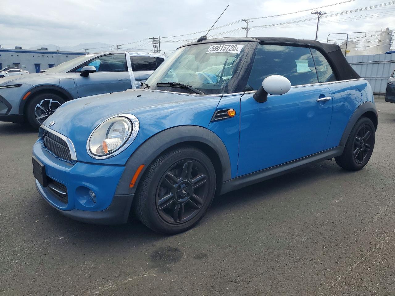 2014 MINI Convertible, VIN WMWZN3C53ET570000 — Перед