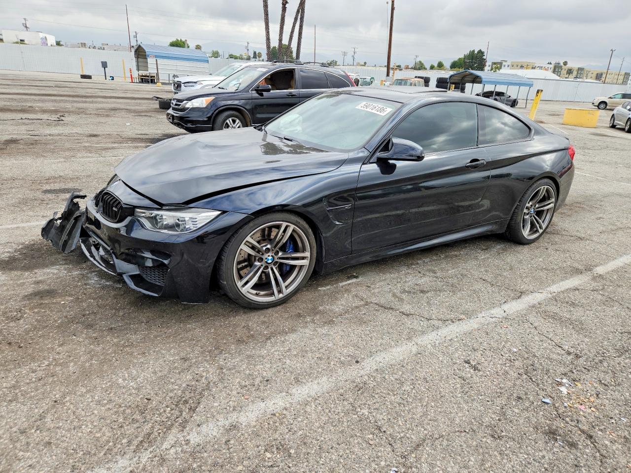2015 BMW M4, VIN WBS3R9C56FK331217 — Перед