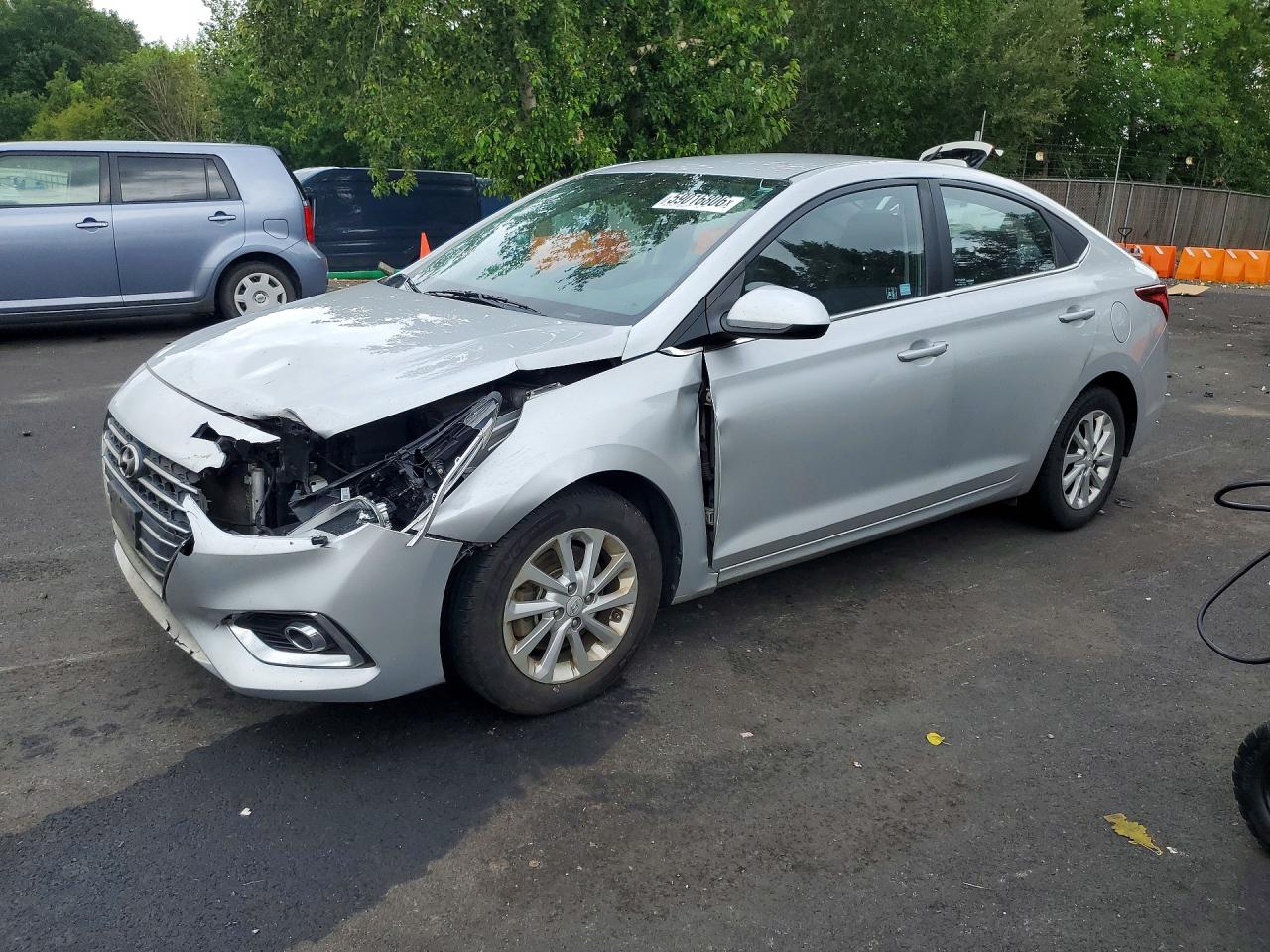 2019 Hyundai Accent SEL, VIN 3KPC24A35KE047056 — Front end