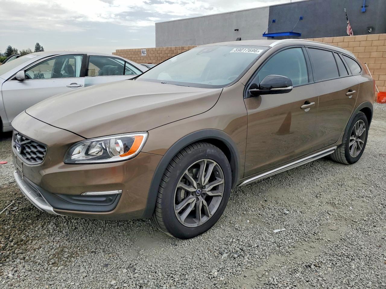 2018 Volvo V60, VIN YV440MWK9J2058483 — Water / flood