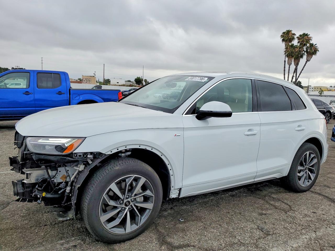 2023 Audi Q5 S line Premium Plus, VIN WA1EAAFY2P2153378 — Front end