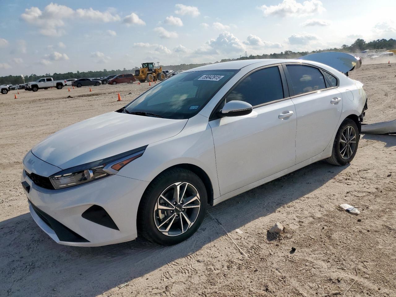 2023 Kia Forte LXS, VIN 3KPF24AD8PE625292 — Rear end