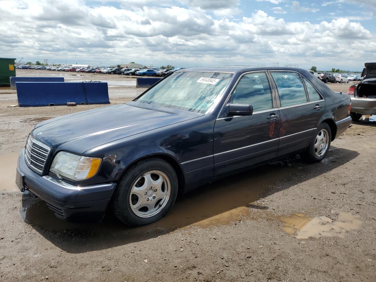 1998 Mercedes-Benz S 320/430/500, VIN WDBGA33G7WA380493 — Side