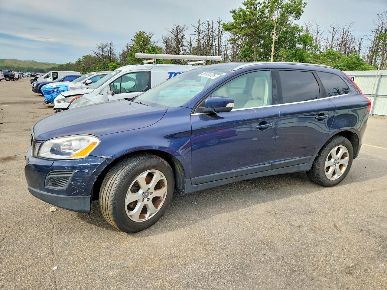 2013 Volvo XC60 3.2L, VIN YV4940DZ0D2391243 — Перед