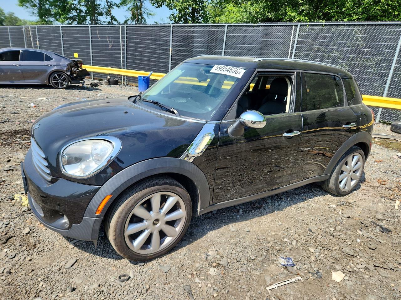 2011 MINI Countryman, VIN WMWZB3C53BWH94714 — Minor dents and scratches