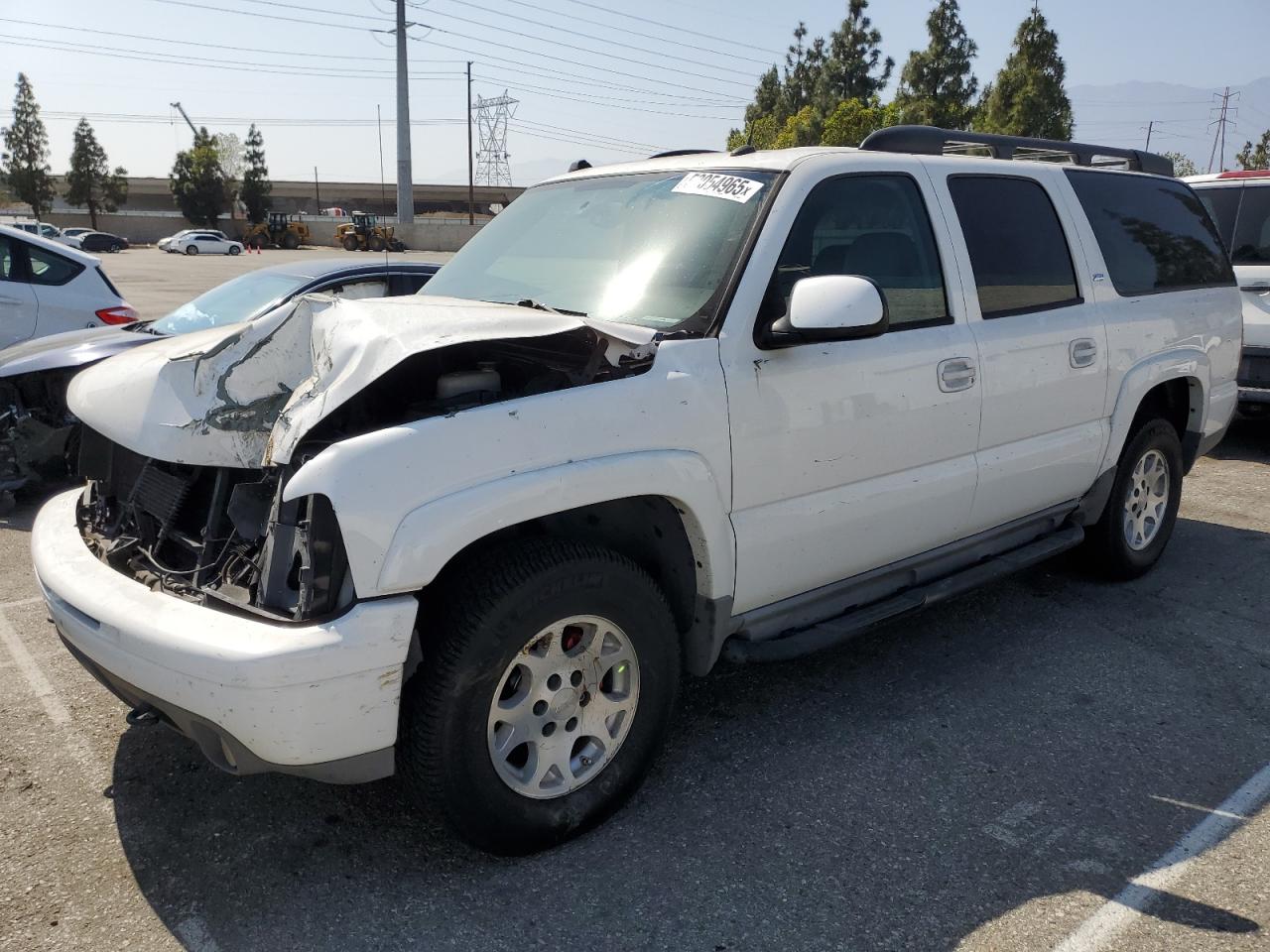 2005 Chevrolet Suburban LT, VIN 3GNFK16ZX5G153026 — Front end