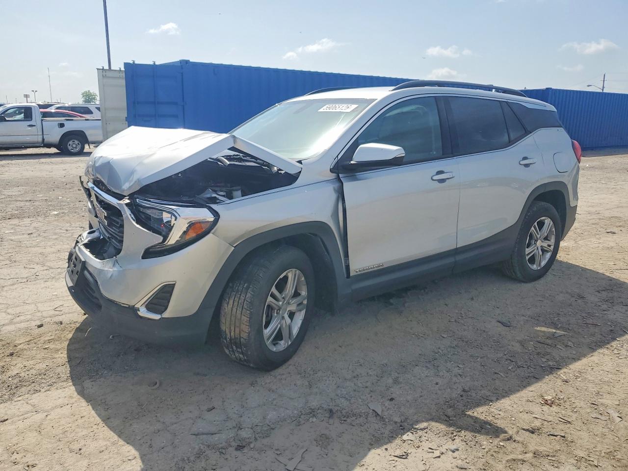 2019 GMC Terrain SLE, VIN 3GKALMEV4KL106078 — Перед