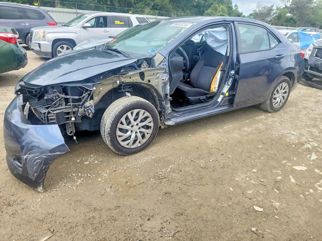 2018 Toyota Corolla L, VIN 5YFBURHE4JP832286 — Front end