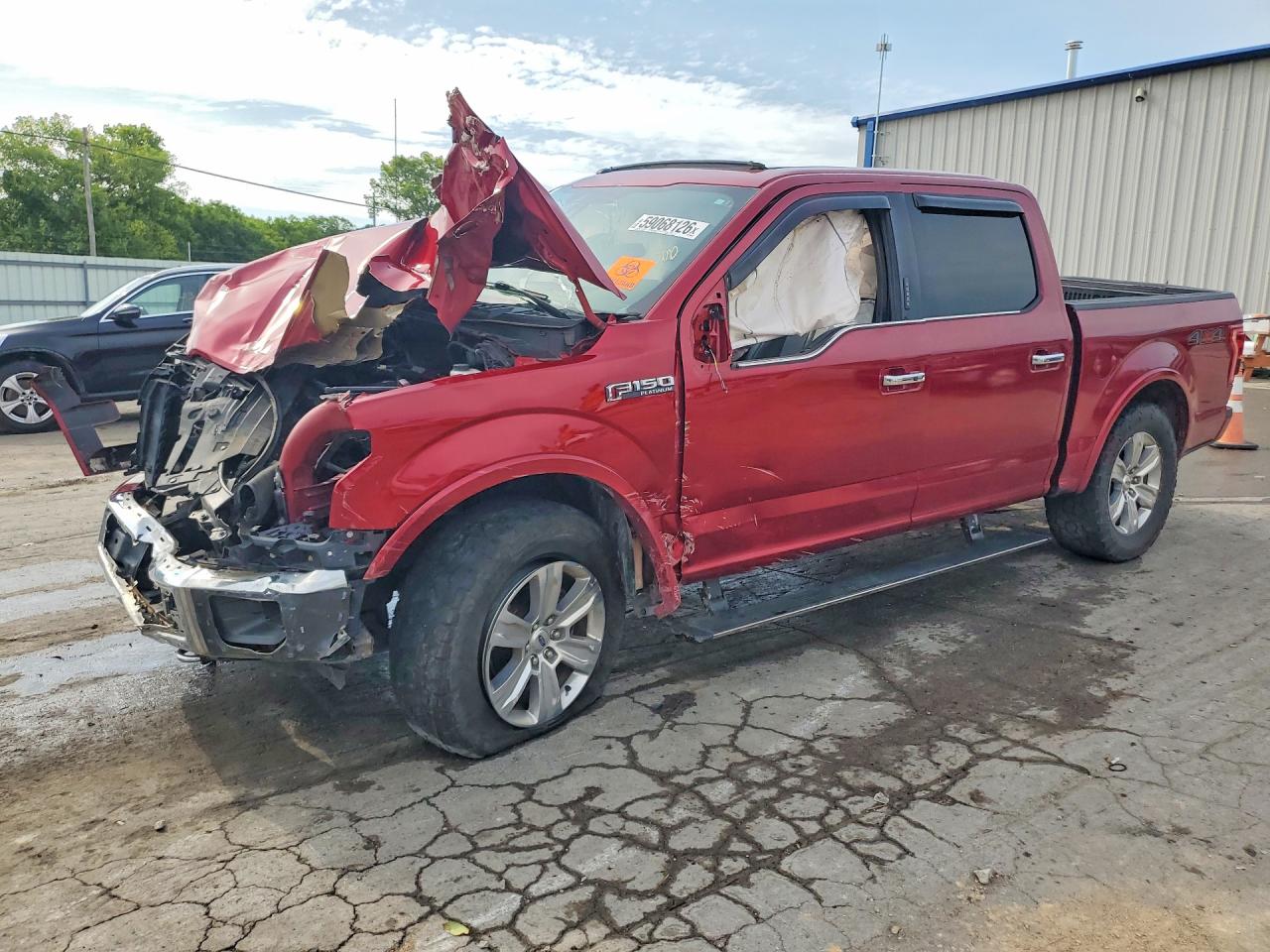 2016 Ford F-150 XLT, VIN 1FTEW1EFXGFB24341 — Front end