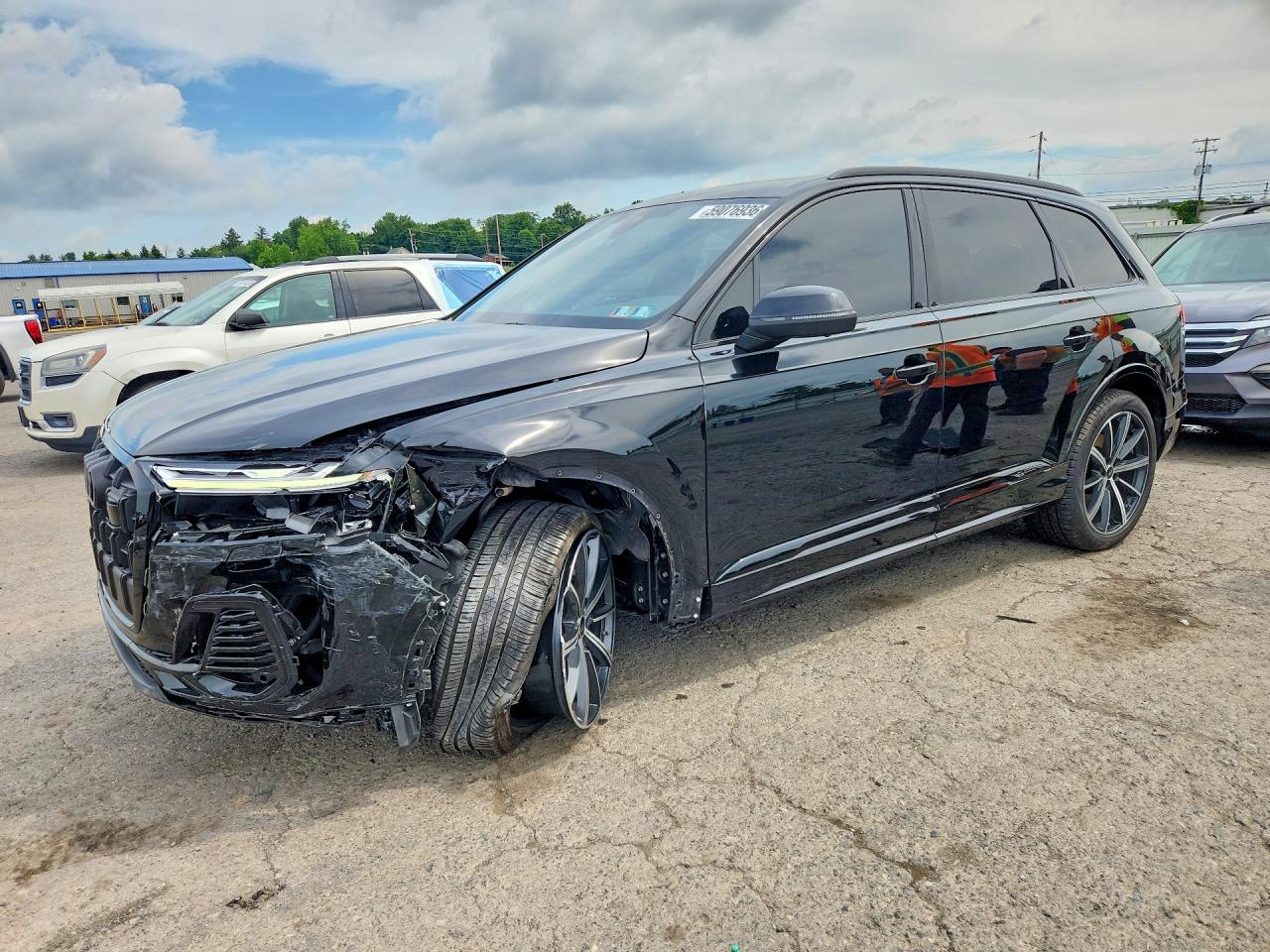 2025 Audi Q7 Premium Plus, VIN WA1LCBF76SD003916 — Front end
