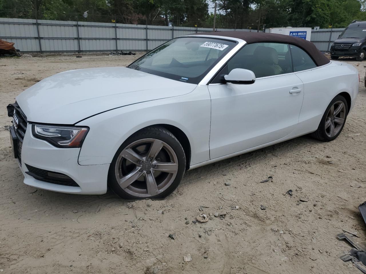 2013 Audi A5 Premium Plus, VIN WAULFAFH3DN015614 — Фото с аукциона