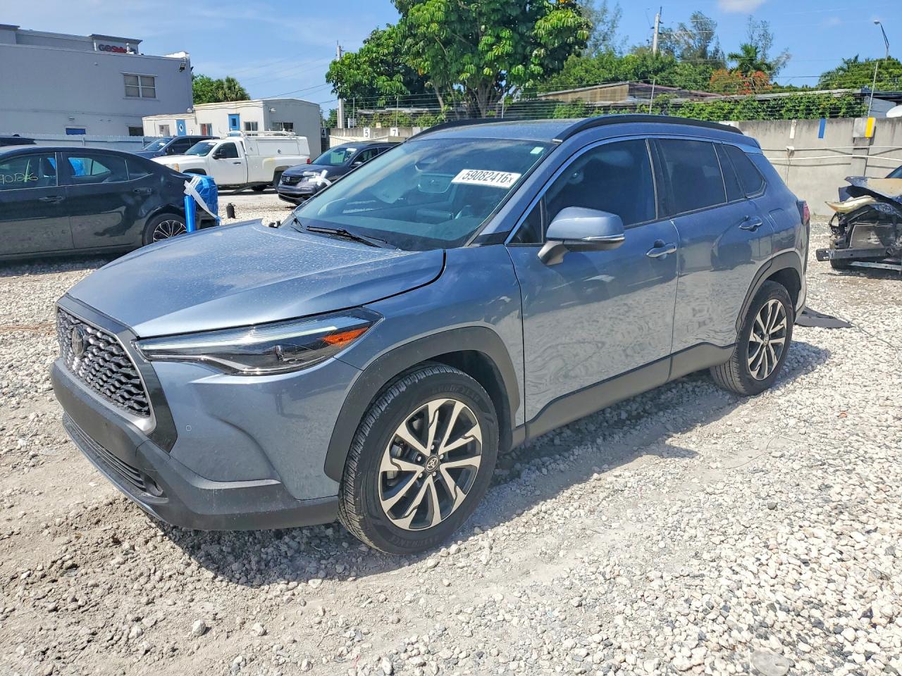 2023 Toyota Corolla Cross XLE, VIN 7MUDAAAG6PV067800 — Side