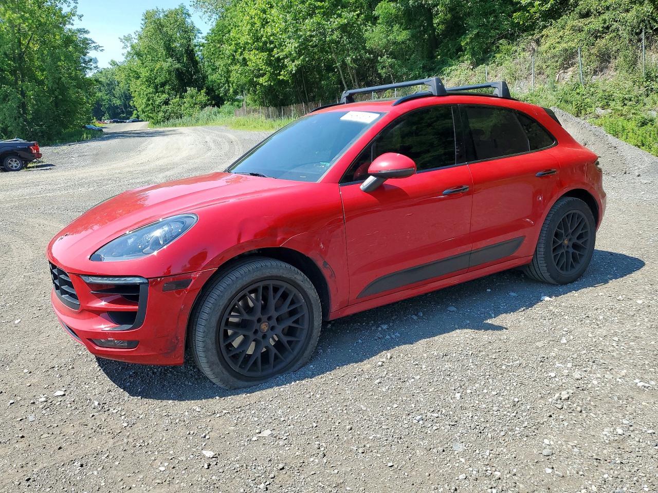 2017 Porsche Macan GTS, VIN WP1AG2A5XHLB52835 — Front end