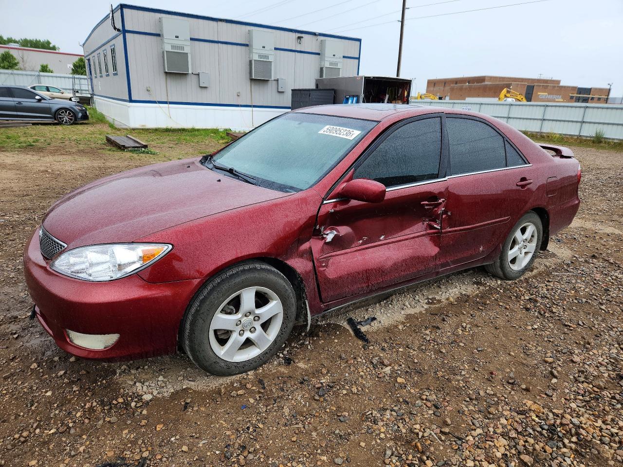 2006 Toyota Camry SE, VIN 4T1BE32K46U115577 — Side