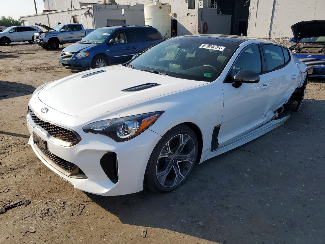 2020 Kia Stinger GT-Line, VIN KNAE15LA1L6076457 — Зад