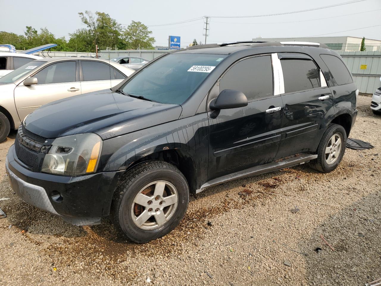 2005 Chevrolet Equinox LS, VIN 2CNDL13F756126283 — Side
