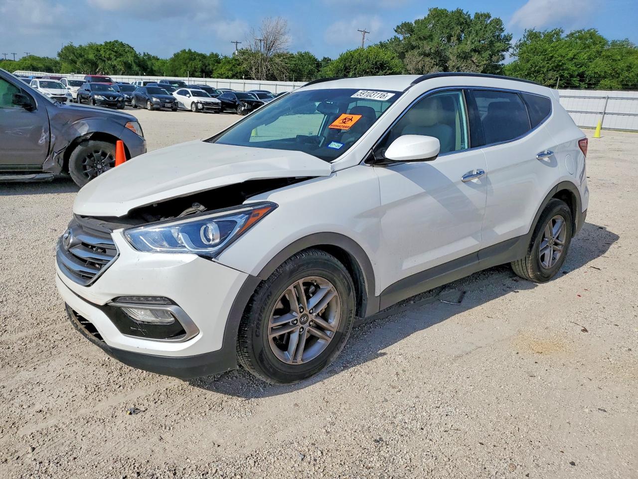 2017 Hyundai Santa Fe 2.4L, VIN 5XYZU3LB1HG417238 — Front end